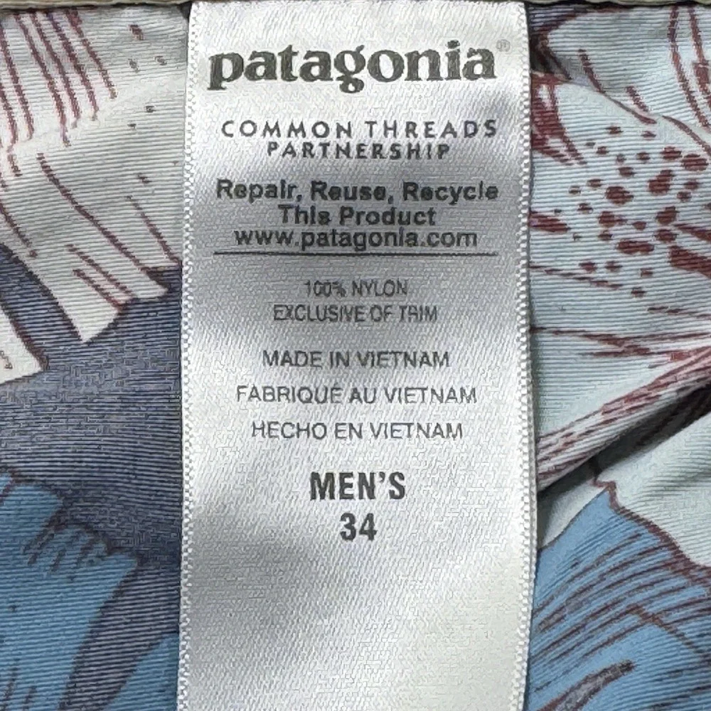 Patagonia Wavefarer‎ Board Shorts  Men's 34 Floral Hawaiian Fronds Nylon